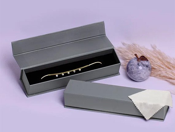 Luxury Packaging on a Budget: How Magnetic Closure Boxes Add Value to Small Businesses